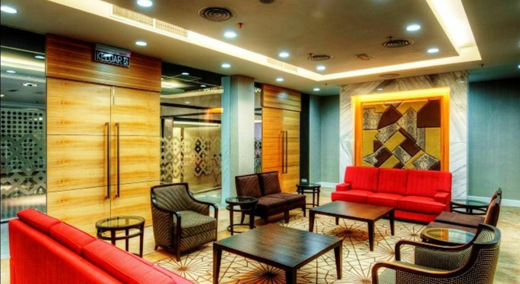 Raia Hotel קוטה קינבלו מראה חיצוני תמונה